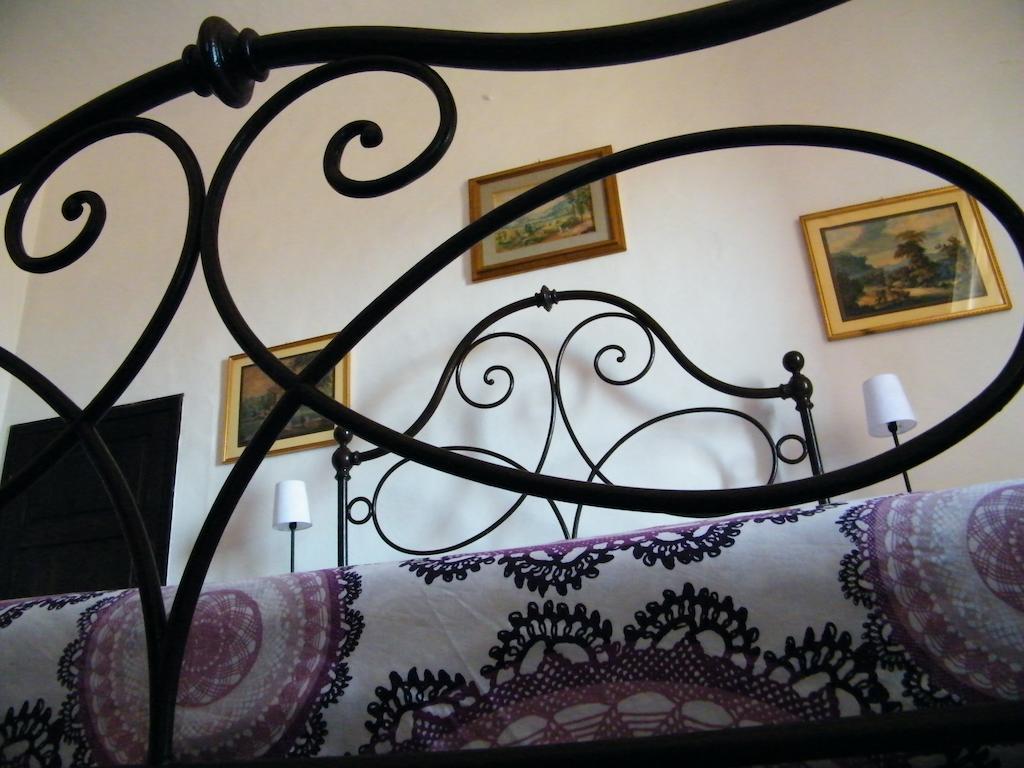 B&B Il Glicine Montefollonico ห้อง รูปภาพ