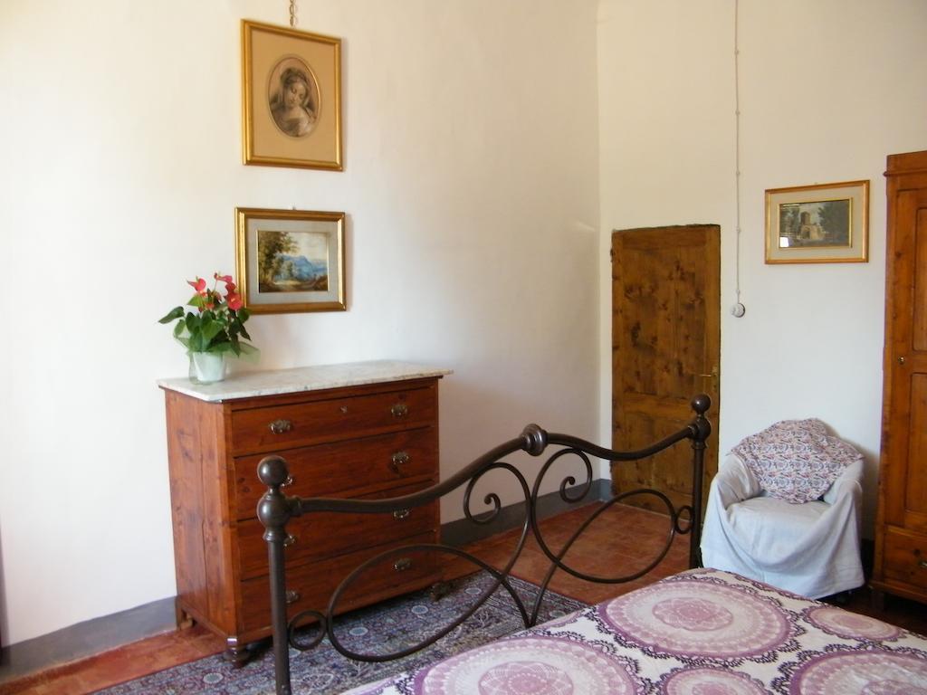 B&B Il Glicine Montefollonico ภายนอก รูปภาพ