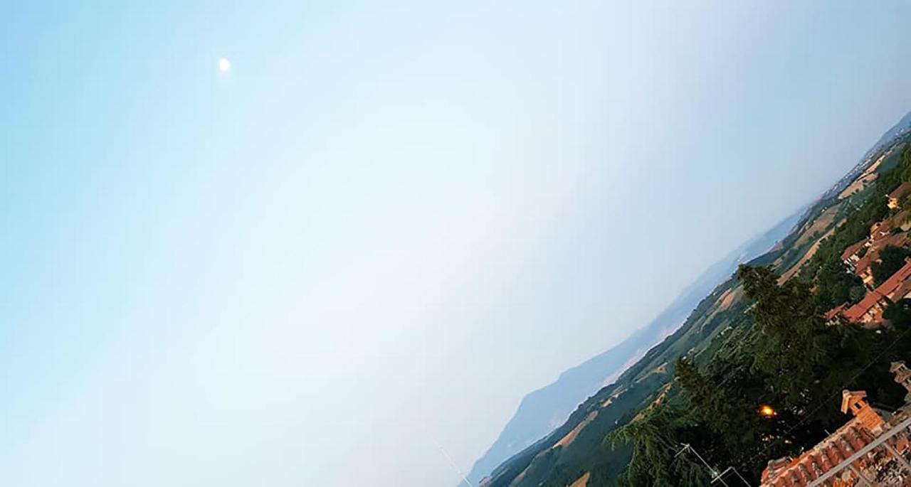 B&B Il Glicine Montefollonico ภายนอก รูปภาพ